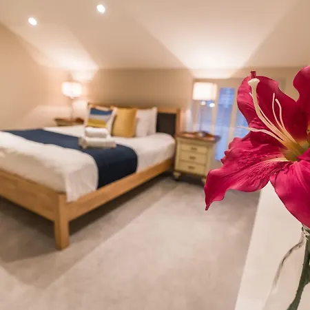 Holiday home The Pierce Brosnan - Hiphipstay *