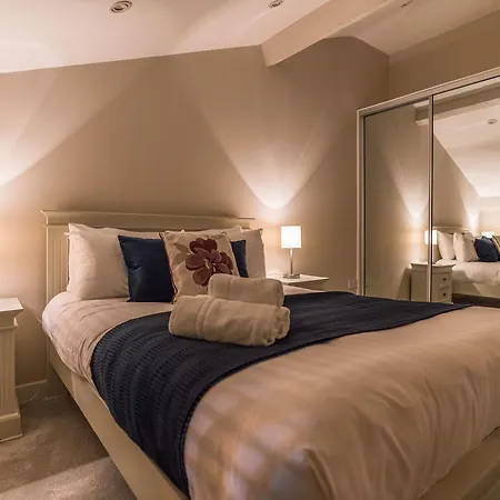 Holiday home The Pierce Brosnan - Hiphipstay *